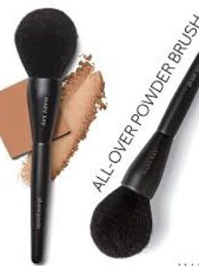 Mary Kay All-Over Powder Brush
